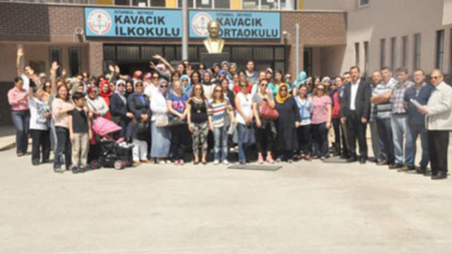 Ortaokul bahçesine imam hatip engellendi