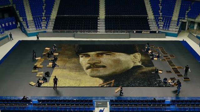 Fenerbahçe'den 19 Mayıs'a özel Atatürk portresi