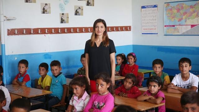 Urfa dağlarının Ceylan öğretmeni