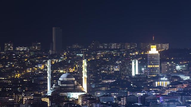 "Artık geceleri Samanyolu'nu göremiyoruz"