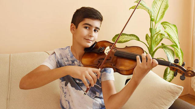 Mozart ödüllü Ali İnsan Türkiye'de
