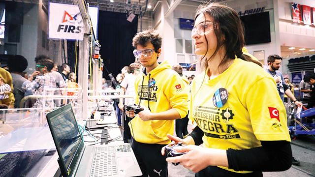 Türk Liseleri Robot Yarışmasında Boy Gösteriyor