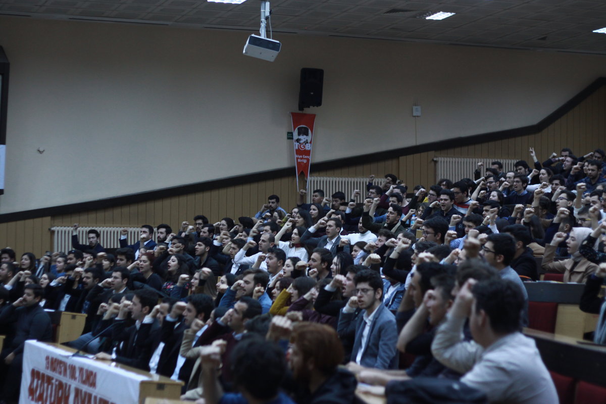 Liseliler 100. Yıl İçin İlk Adımı Attı