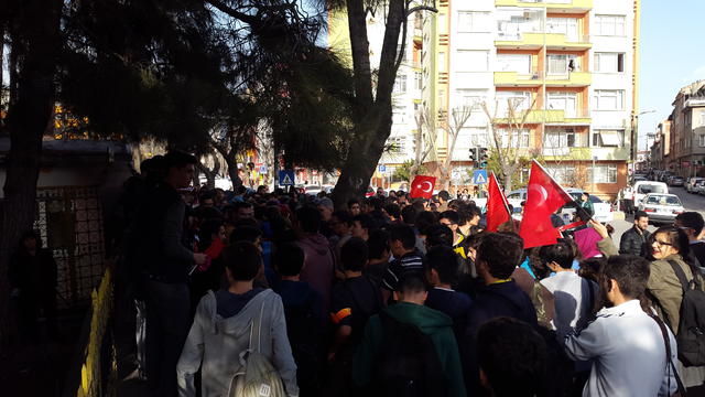 Konya'da Liseliler Kararlı: "Gazi Bizimdir Bizim Kalacak!"