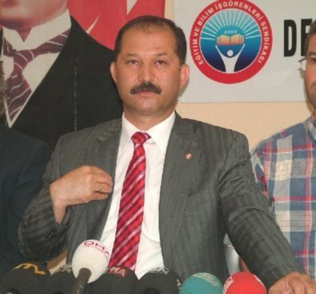 Kemalist Ruhu Değil Sizi Temizleyeceğiz!