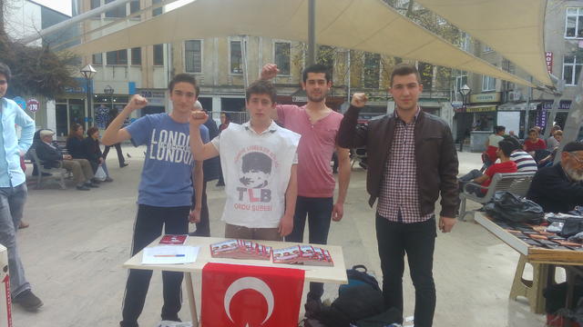 TLB Ordu Atatürksüz Tarih Eğitimi Taslağına karşı imza masası açtı