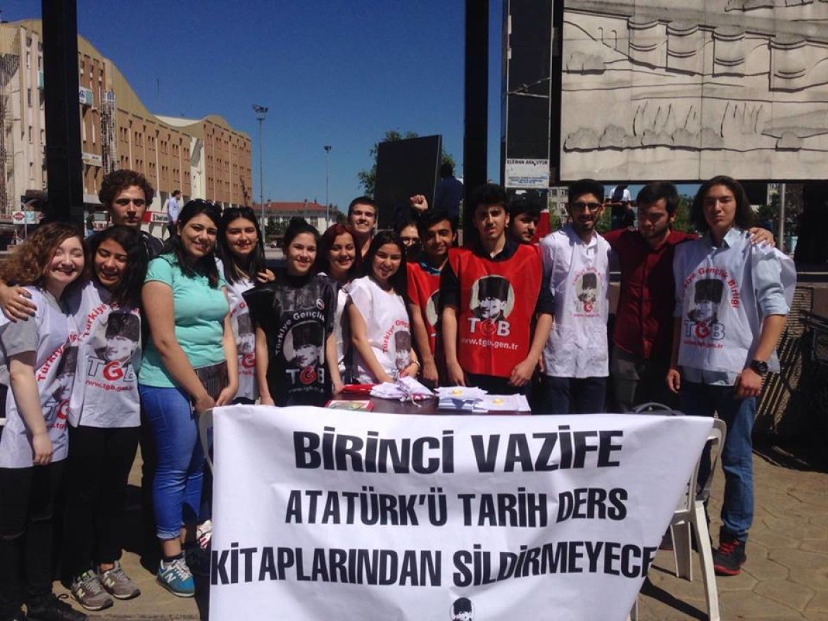 Sakarya'da TLB'nin İmza Kampanyası B&uuml;y&uuml;k İlgi G&ouml;r&uuml;yor