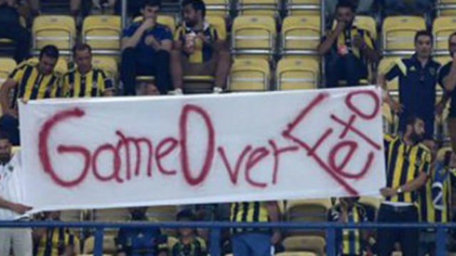 FETÖ'ye Bir Darbe De Fenerbahçelilerden: Oyun Bitti!