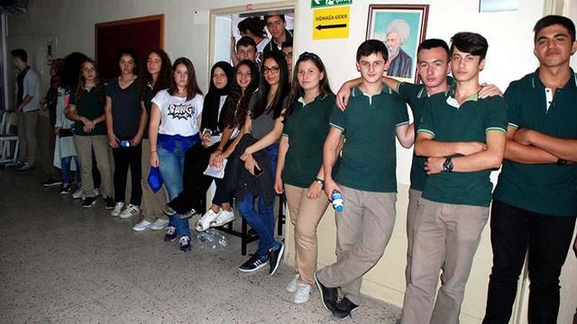 Düzce'de İmam Hatip Barikatı