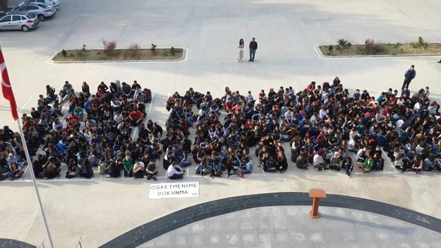 İzmir Fen Lisesi'nde Neler Oluyor?