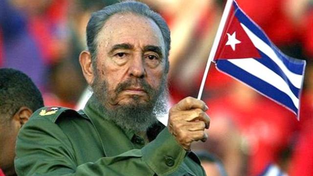 Fidel Castro Hayatını Kaybetti