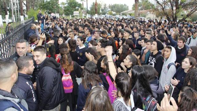 Liseliler Meclise Yürüdü!