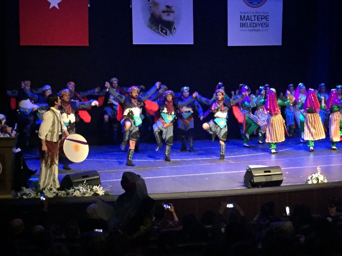 TLB İstanbul üyeleri Halk Oyunları Şenliği'ne katıldı