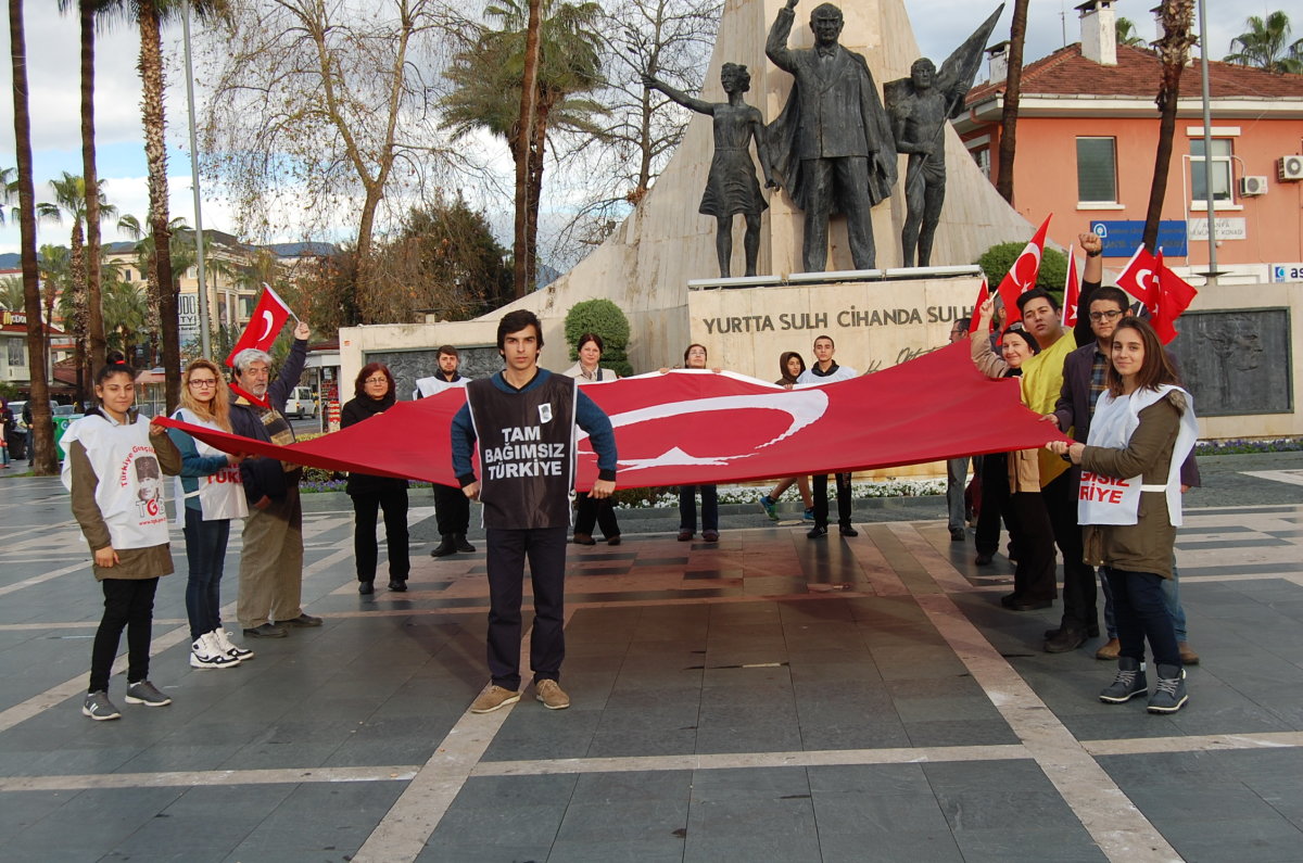 TLB Alanya: İzmir Marşı'nı yasaklatmayız!