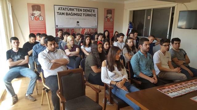 TLB İzmir, 68 Gençlik Önderi Kamil Dede ile bir araya geldi