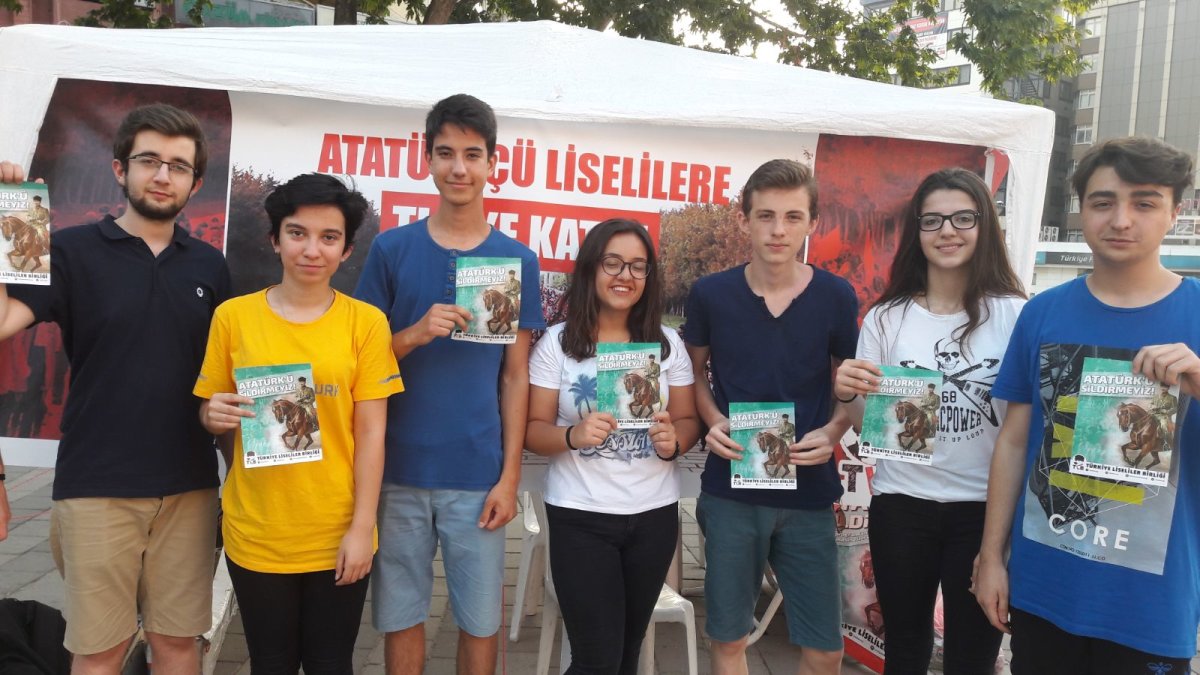 Bursa’dan bir haftada 6000 "Atatürk'ü sildirmeyiz!" imzası!