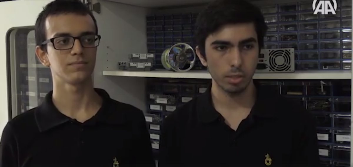 Lise Öğrencilerinden Akıllı Tişört!