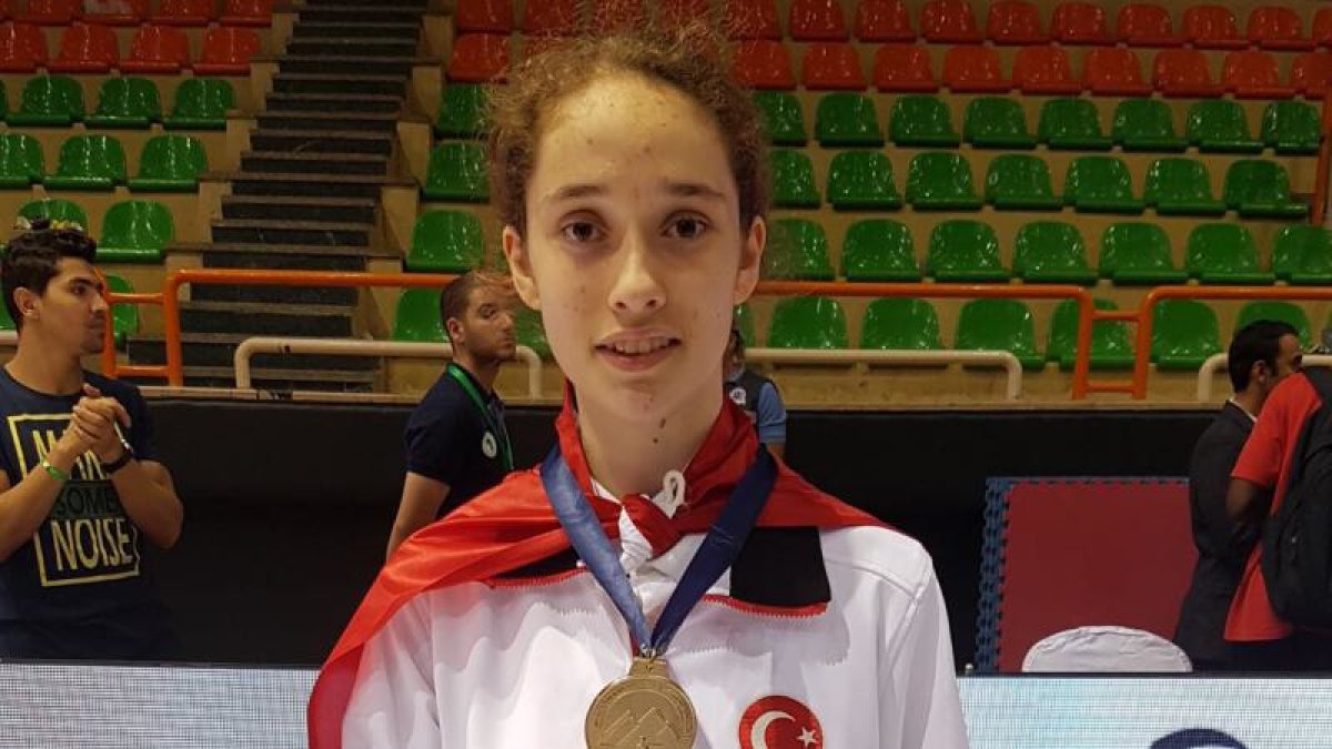 Huriye Nur Ergin Dünya Şampiyonu!