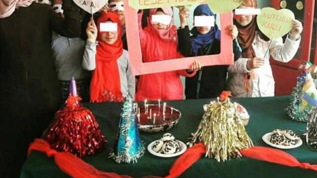 'Kapanma partisi' düzenleye öğretmene  Eğitim Bir-Sen desteği