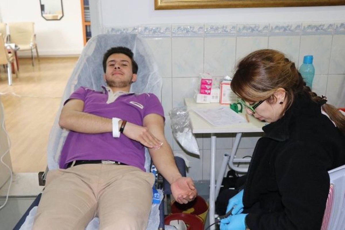 Nevşehir'de liselilerden Mehmetçiğe kan bağışı