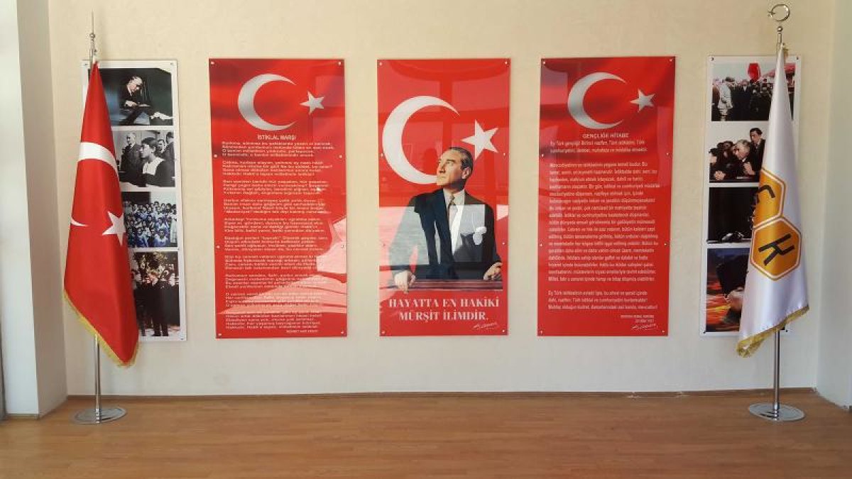 MEB kaybetti: Atatürk köşeleri kalıyor!