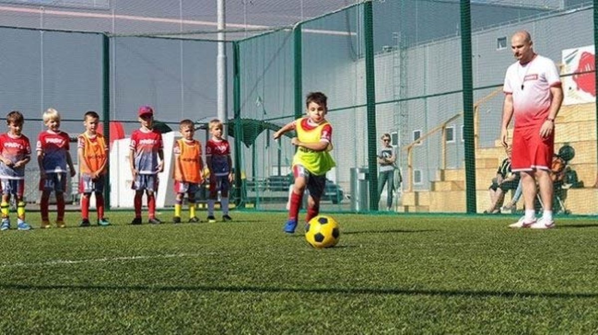Rusya'da Türk futbol okulu açıldı