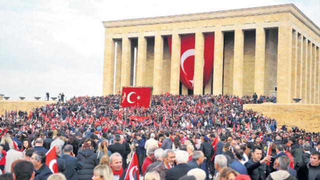 29 Ekim'de Anıtkabir'e Rekor Ziyaretçi!