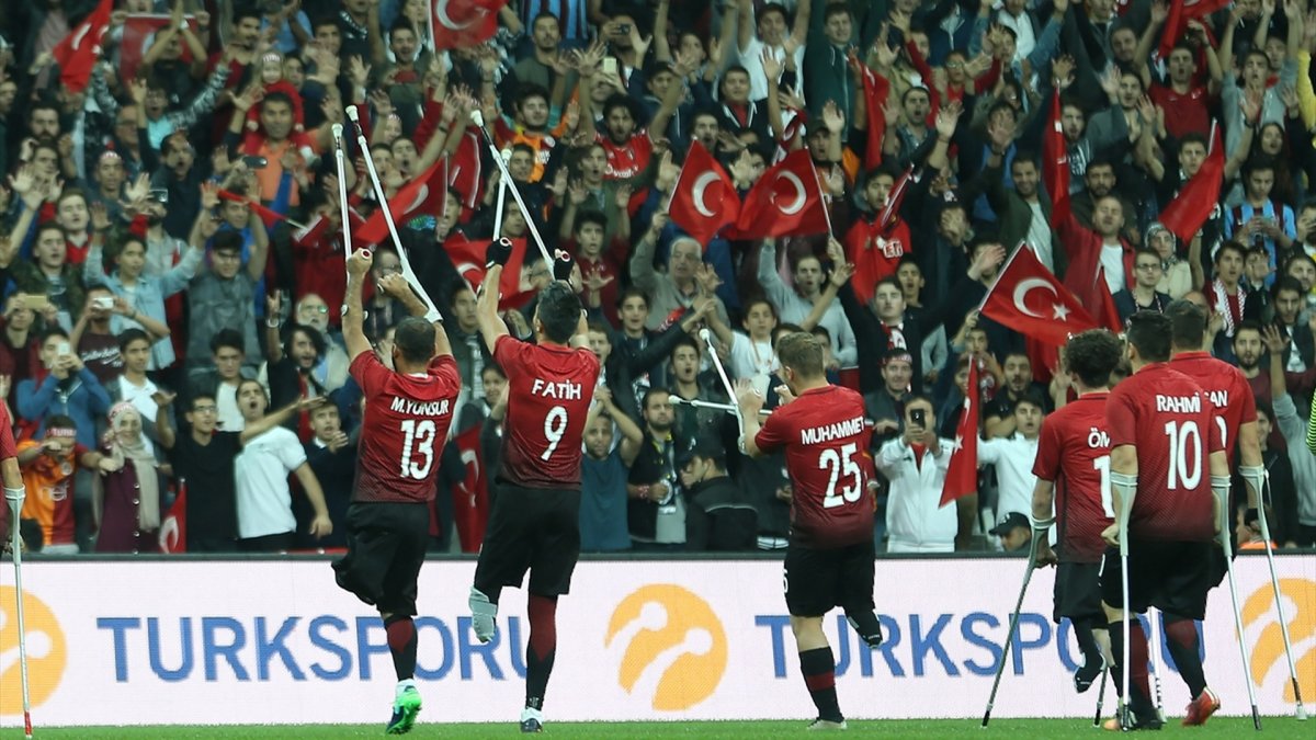 Ampute Milli Takımı Adını Finale Yazdırdı