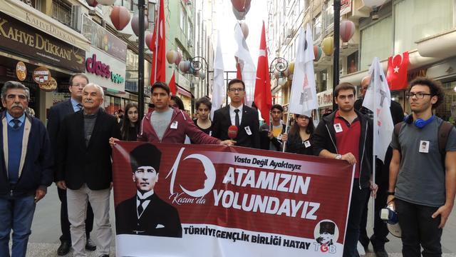 Hatay'da Mustafa Kemal Atat&uuml;rk M&uuml;cadele ile Anıldı