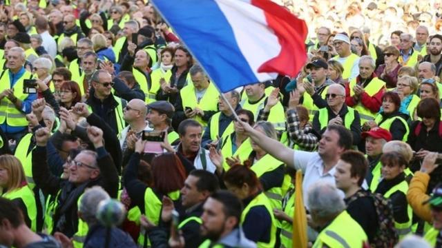 Fransa'da 700 Öğrenci Gözaltına Alındı