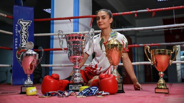 Milli Sporcu Turan Azmi ve Çalışkanlığıyla Örnek Oluyor