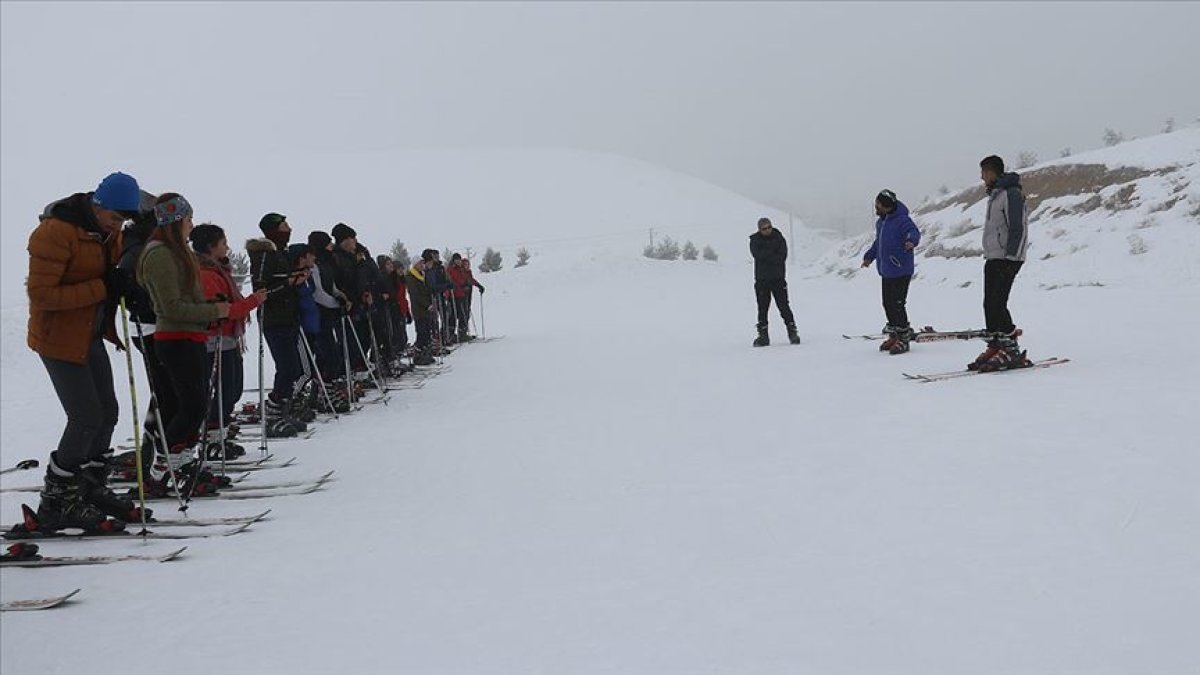 Okul Sadece Tepesinde Damı Olan Yer Değildir