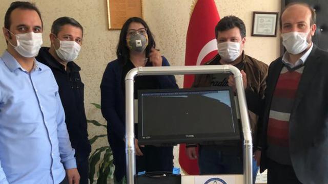 MESLEK LİSELERİ BU KEZ SAĞLIKÇILARIN SAĞLIĞI İÇİN ÜRETTİ