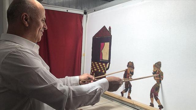 Evinizde Karagöz ve Hacivat İzlemek İster Misiniz?