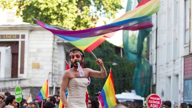 LGBTİ'nin Kasasını Kim Dolduruyor?