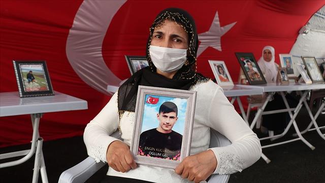 'Oğlum gel devlete teslim ol.'