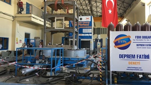Depremin etkisini en aza inecek