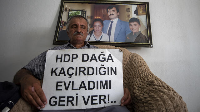 "Kızım devletin şefkatli güçlerine teslim olsun."