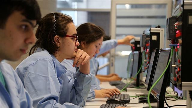 OSB'lerdeki liselere gençlerden büyük ilgi