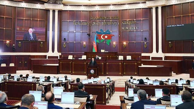 Azerbaycan Meclisi, Türkiye ile kimlik belgesiyle seyahat belgeleri imzalandı