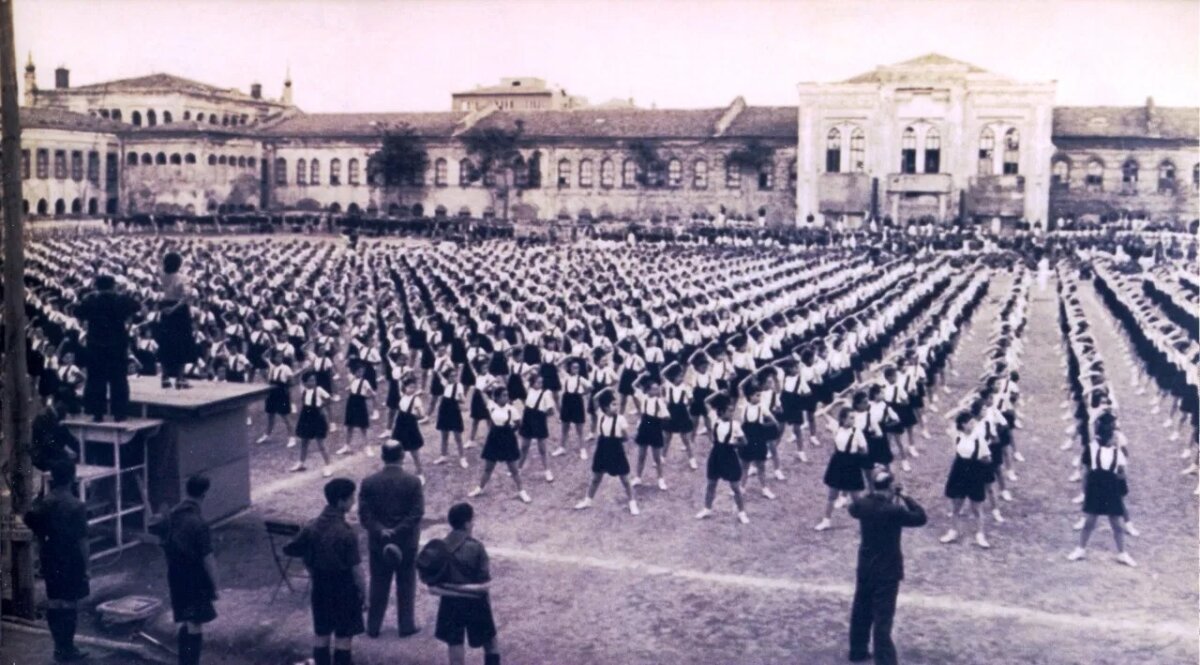 Dağ Başı'nın İlk Dumanı