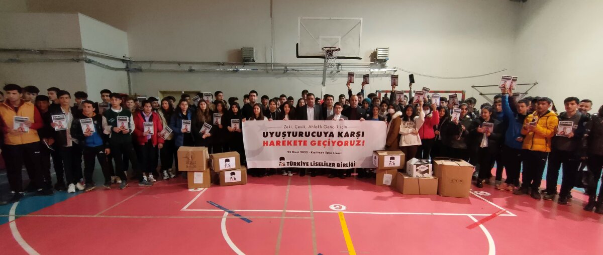 Liseliler Kızıltepe'den Seslendi: Uyuşturucuya Geçit Yok!