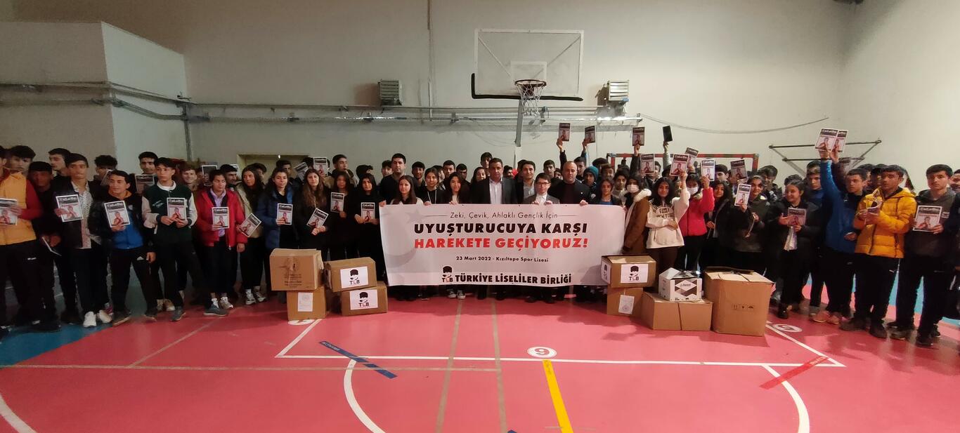 Liseliler Kızıltepe'den Seslendi: Uyuşturucuya Geçit Yok!