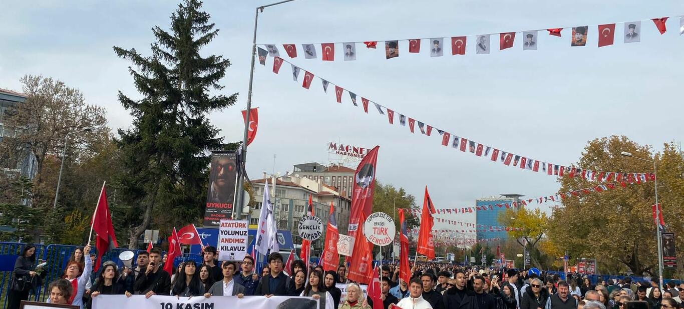 TLB Ankara Anıtkabir’e yürüdü!
