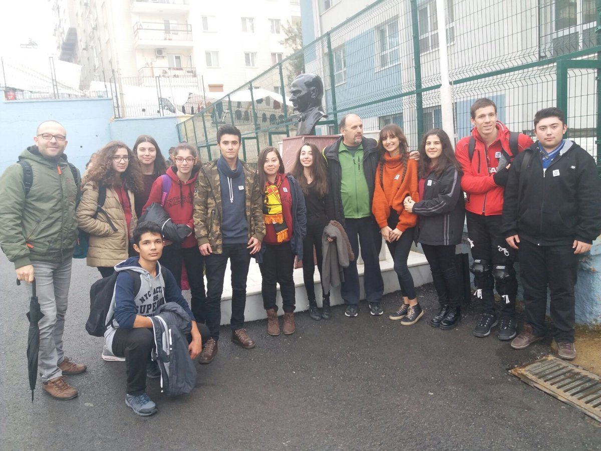 TLB İzmir Karabağlar Nevvar Salih Anadolu Lisesi 