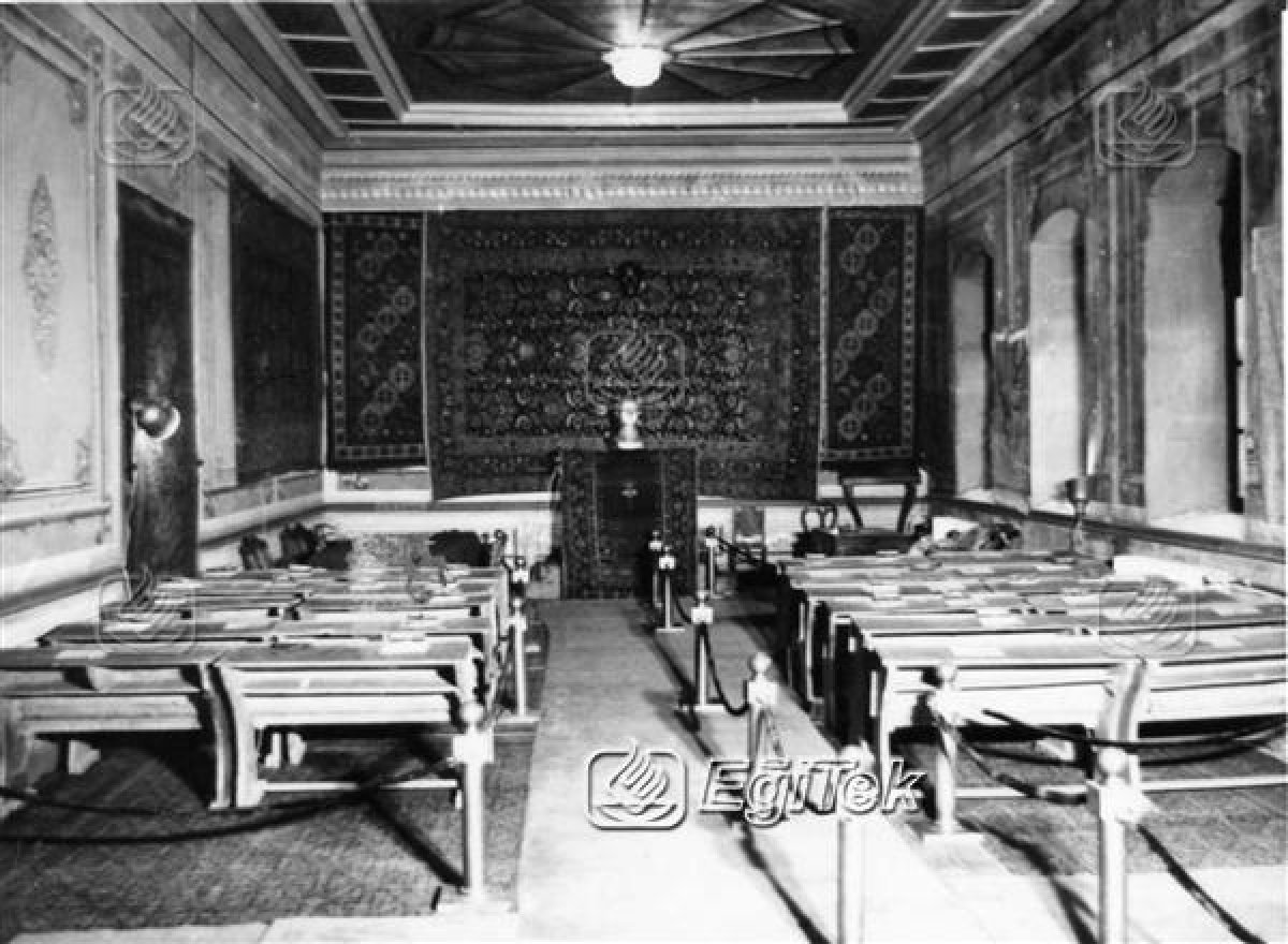 Sivas Kongresinin yapıldığı meclis salonu. Mandaya karşı ilk baş kaldırışın gerçekleştiği, Cumhuriyetin temelinin atıldığı salon.